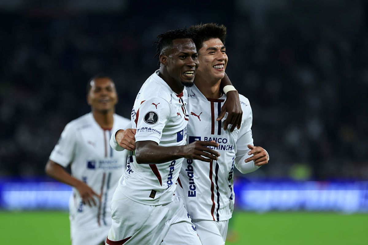 ldu-atropela-palmeiras-e-vence-ida-da-semifinal-da-libertadores