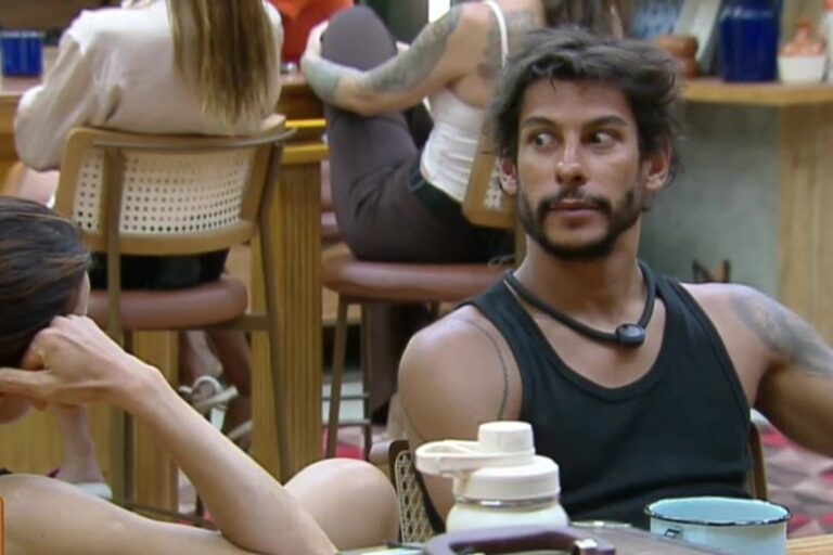 A Fazenda 17: Michelle Barros choca com proposta ousada para Shia