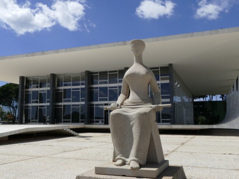 STF revoga decisão de Barroso e restringe aborto legal a atuação médica