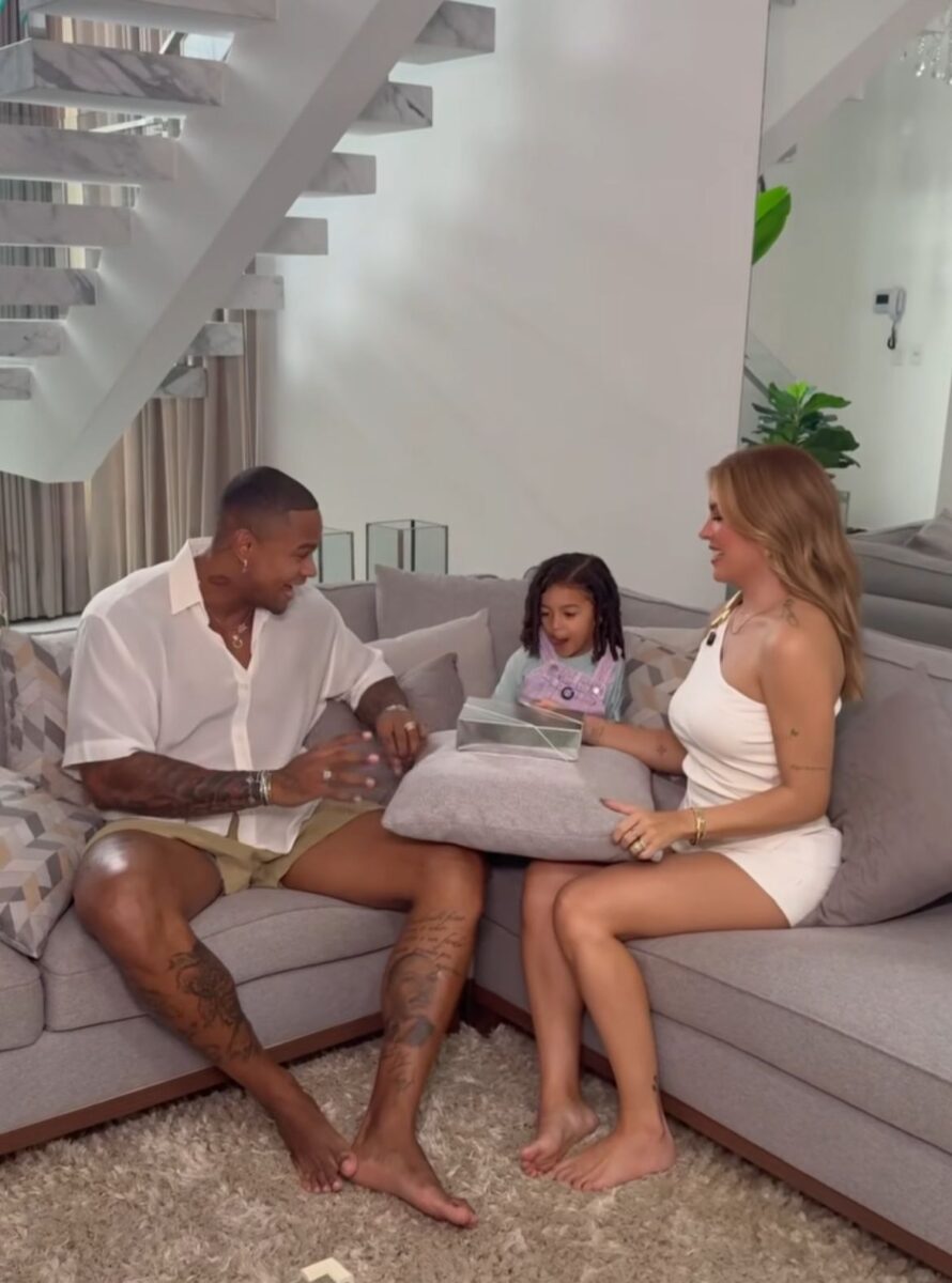 lore-improta-e-leo-santana-mostram-como-liz-reagiu-a-noticia-da-chegada-do-irmaozinho