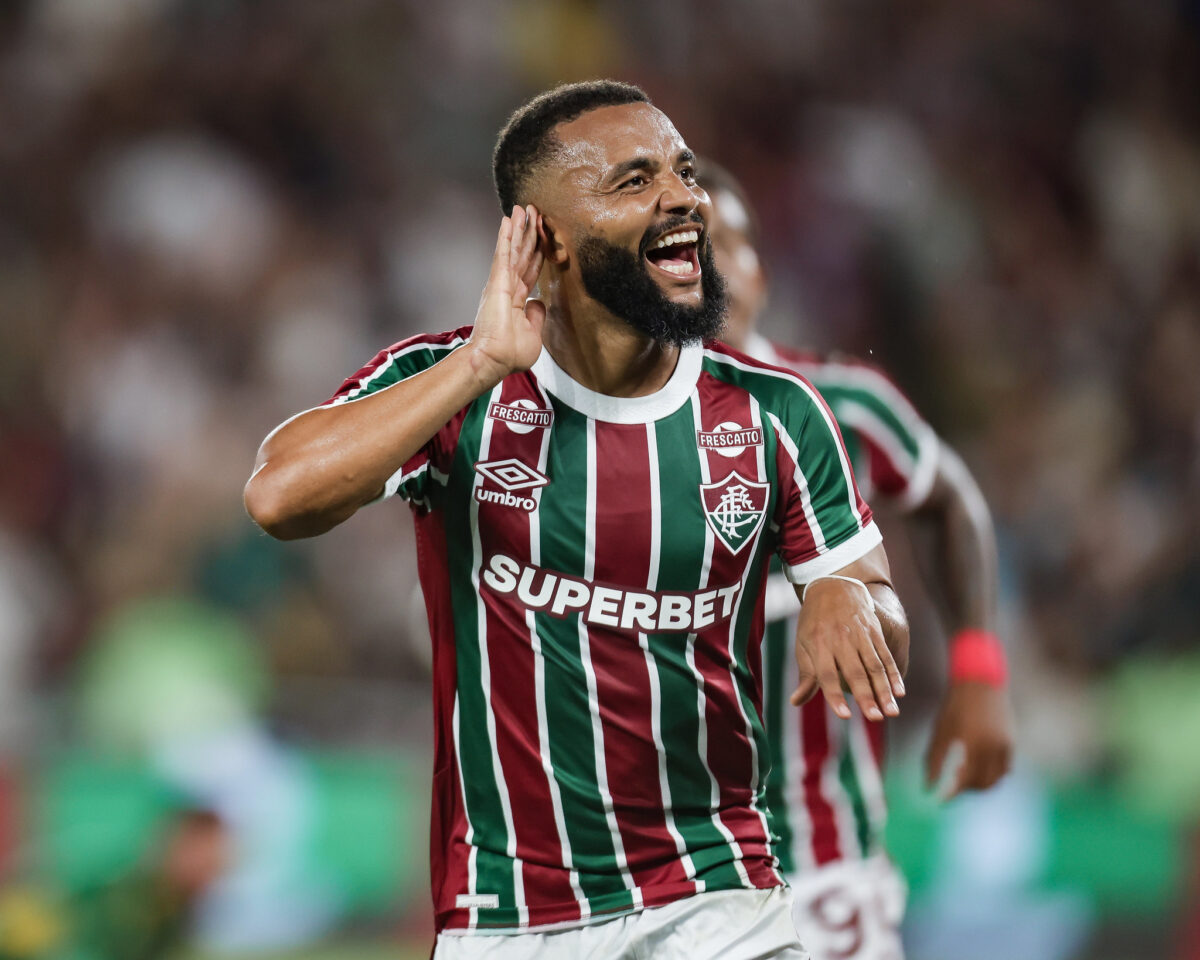 brasileirao:-fluminense-vence-internacional-e-segue-na-cola-do-g6