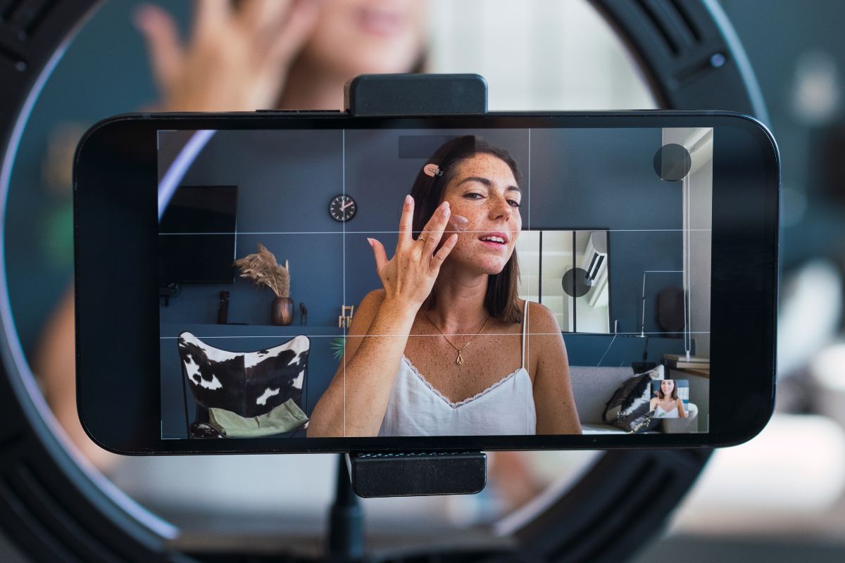 na-china,-lei-proibe-influenciadores-de-falar-sobre-determinadas-areas