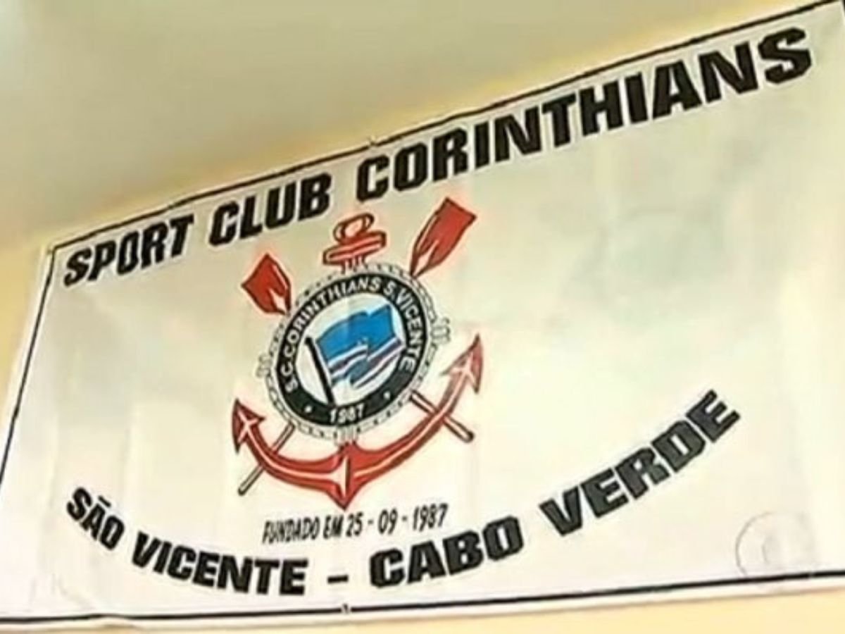 Outro Corinthians: clube de Cabo Verde joga até de verde e inspira paixão pelo futebol