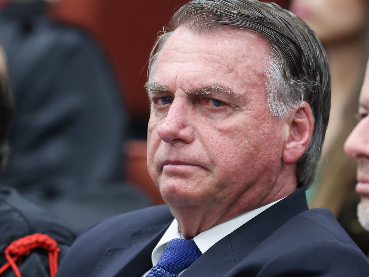 defesa-de-bolsonaro-tenta-refazer-condenacao-e-unificar-tipificacoes-penais