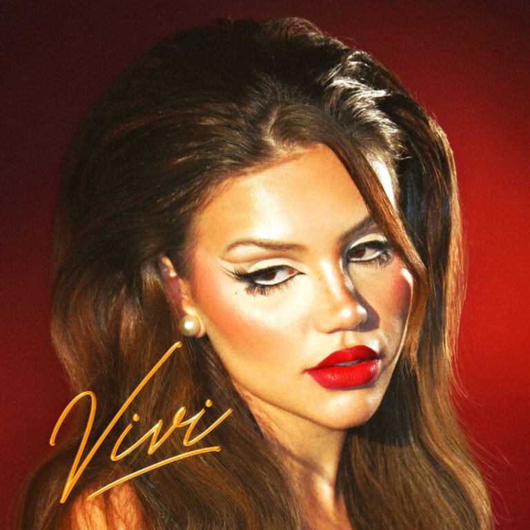 vivi-comenta-comparacoes-com-addison-rae:-“vejo-semelhancas-entre-nos”