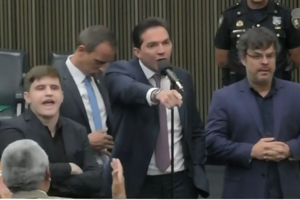 “castro-fez-bem,-matou-foi-pouco”,-diz-vereador-sobre-operacao