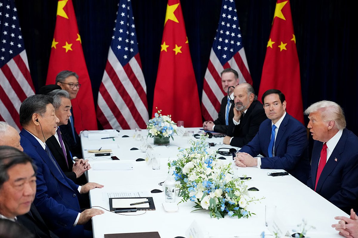 xi-jinping-elogia-trump-por-mediacoes-de-paz,-mas-cita-divergencias