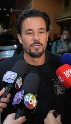 paulinho-vilhena-celebra-resultado-de-cirurgia-nas-palpebras:-“estou-vendo-muito-melhor”