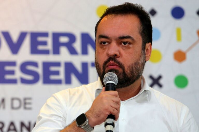 Cláudio Castro age nos bastidores para mudar PEC da Segurança de Lula