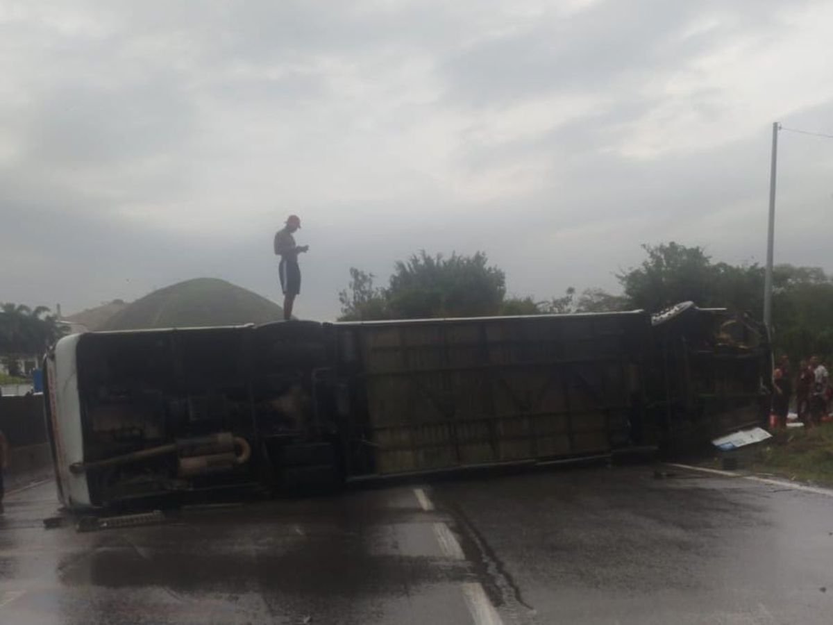 acidente-com-torcedores-do-flamengo:-esposa-de-vitima-relata-drama-e-cobra-por-justica