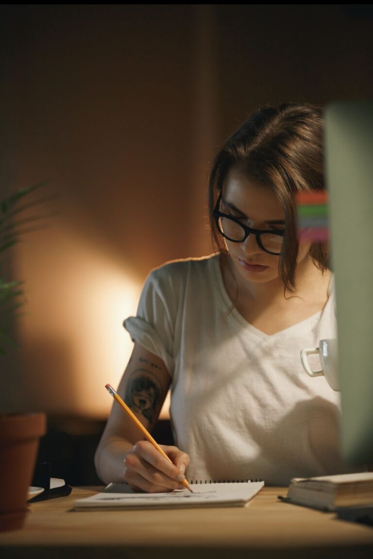 É preciso saber parar de escrever, mesmo quando ainda há tinta