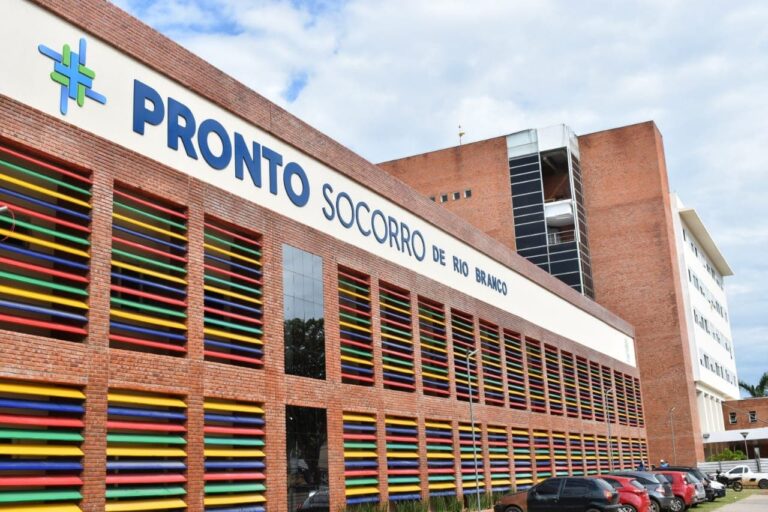 Paciente do 1º caso suspeito de intoxicação por metanol no Acre segue internado no PS