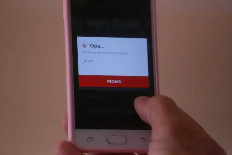 Fora do ar! Clientes de Itaú, Nubank e Bradesco relatam falhas em pagamentos