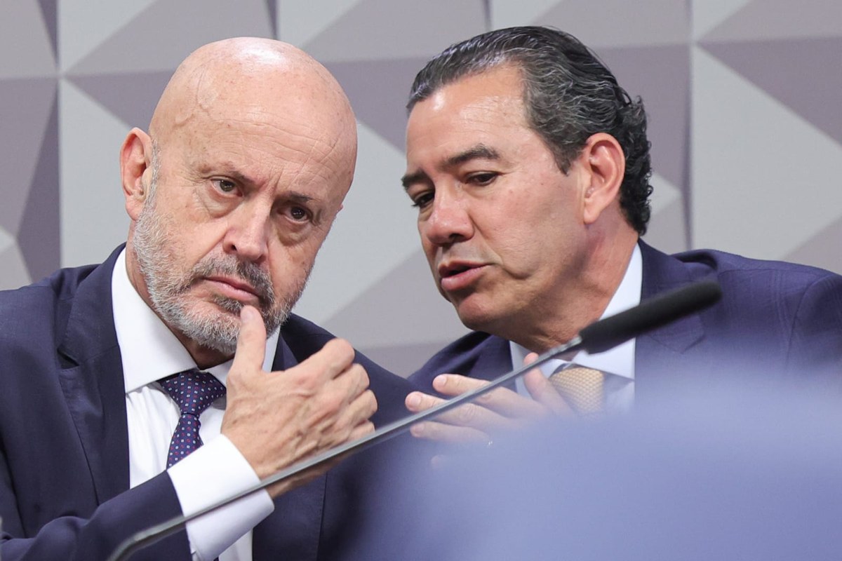 advogado-que-deixou-defesa-do-careca-do-inss-foi-pago-com-land-rover