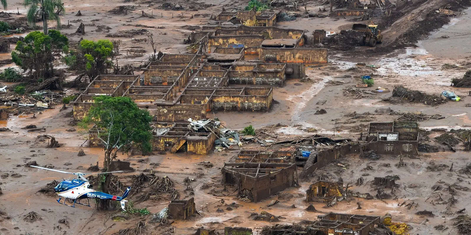 Hoje é Dia: tragédia de Mariana, favelas e radialistas em destaque