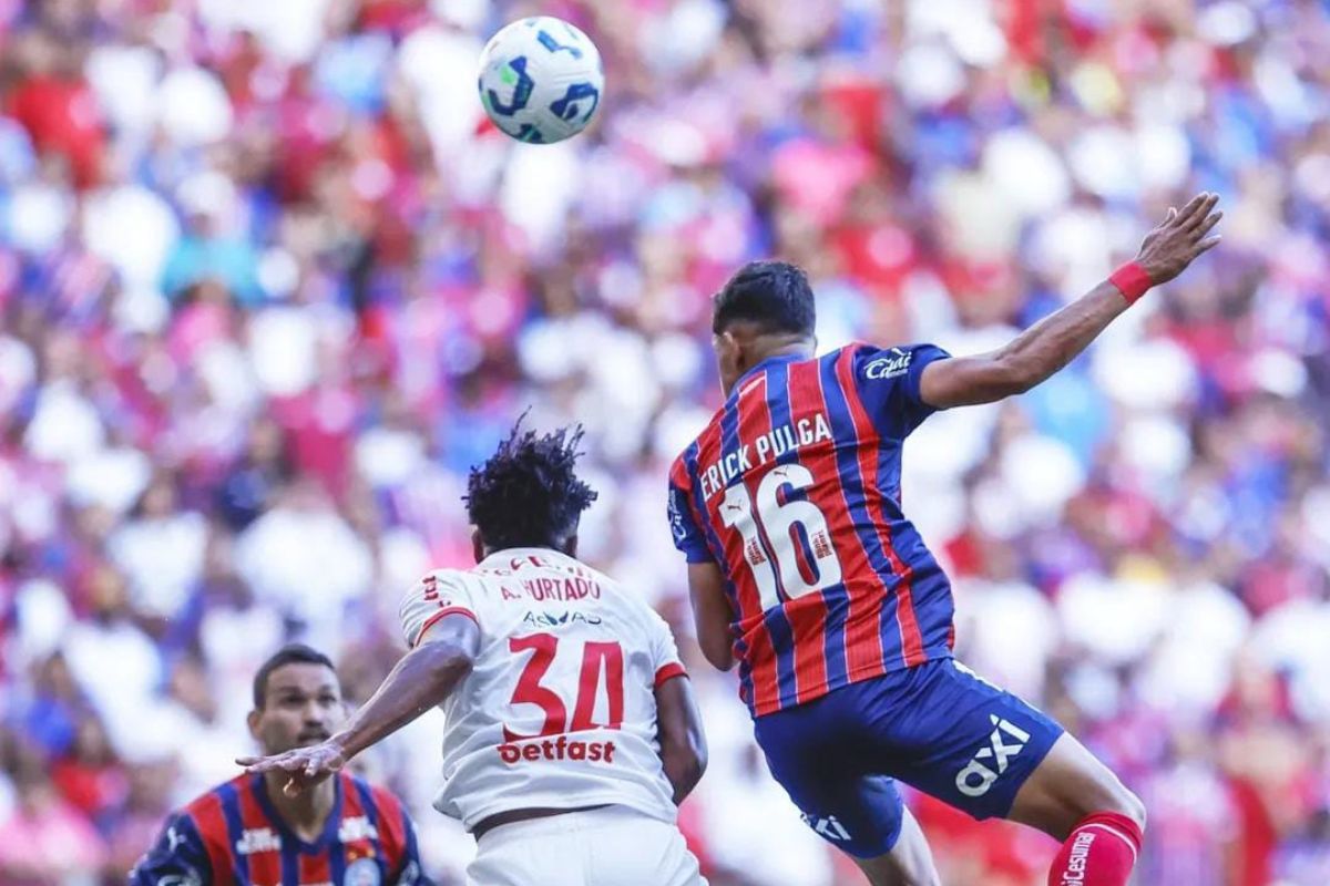 de-virada,-bahia-vence-bragantino-no-brasileirao