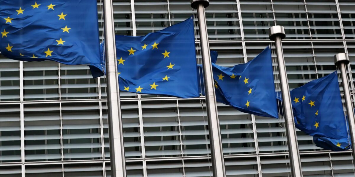 uniao-europeia-diz-que-podera-admitir-novos-membros-ate-2030