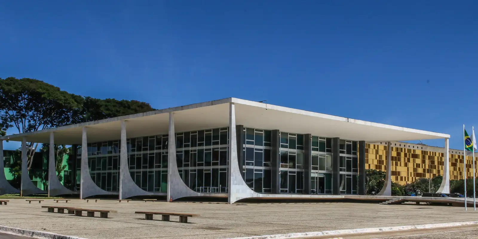 Câmara aprova reajuste para servidores do Judiciário