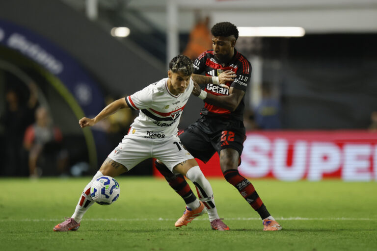 Em Santos, São Paulo e Flamengo empatam pelo Campeonato Brasileiro