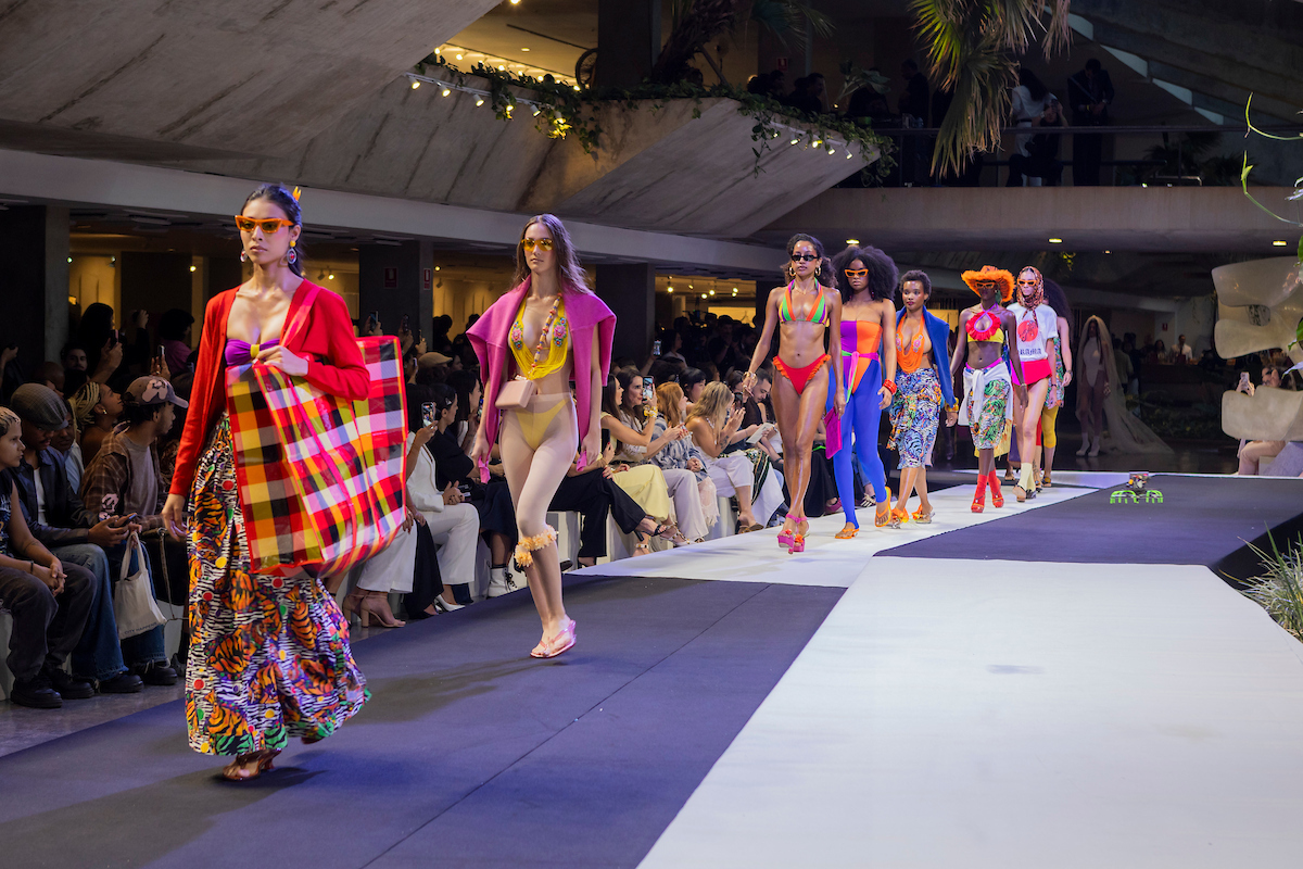 metropoles-catwalk:-acompanhe-ao-vivo-os-desfiles-desta-quinta-(6/11)