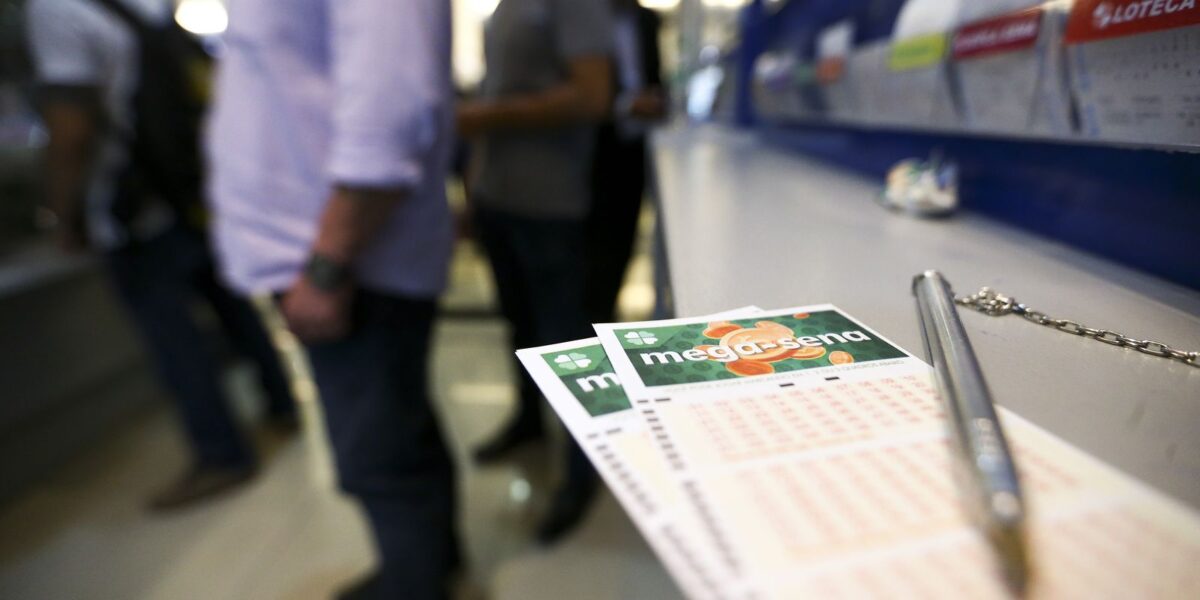 mega-sena-acumula-novamente-e-premio-principal-vai-para-r$-55-milhoes
