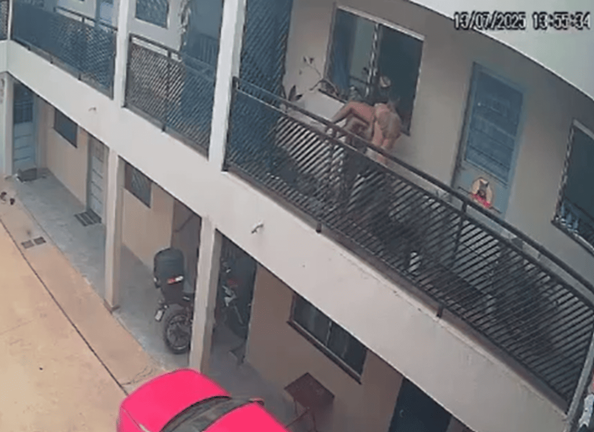 video-inedito:-feminicida-executa-namorada-e-foge-para-o-paraguai