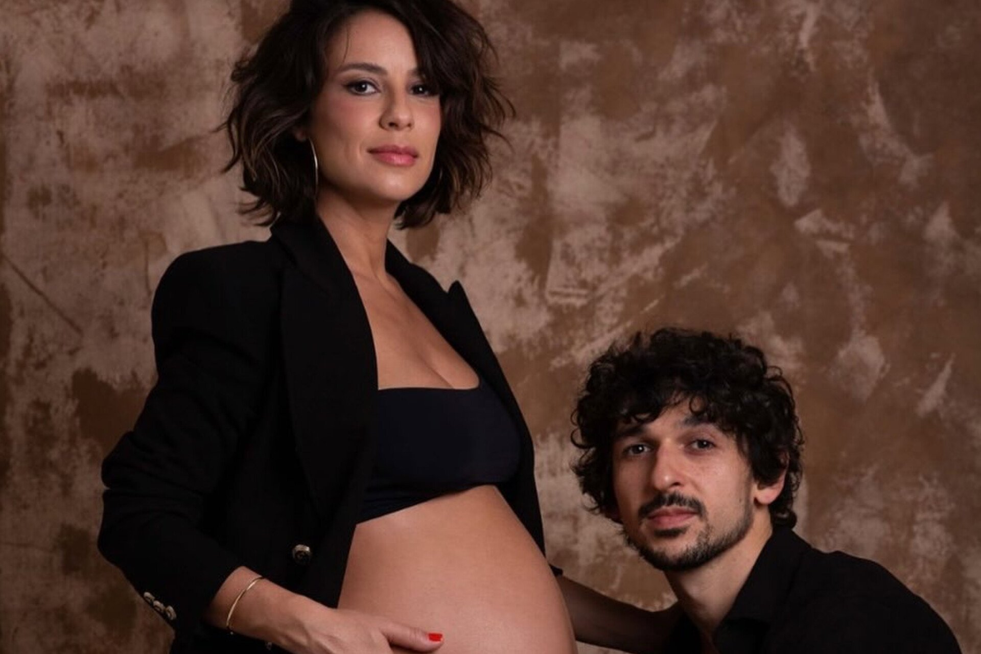 “Sou uma pessoa comum”: Andréia Horta fala sobre beleza, maternidade e vida longe dos holofotes