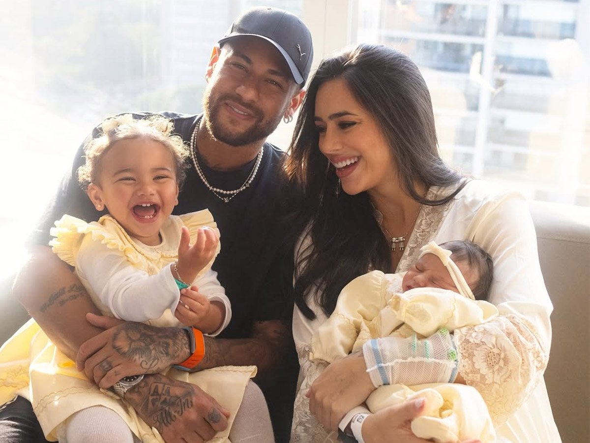 bruna-biancardi-chega-de-helicoptero-e-com-bolsa-de-r$-42-mil-ao-gp-brasil-de-formula-1