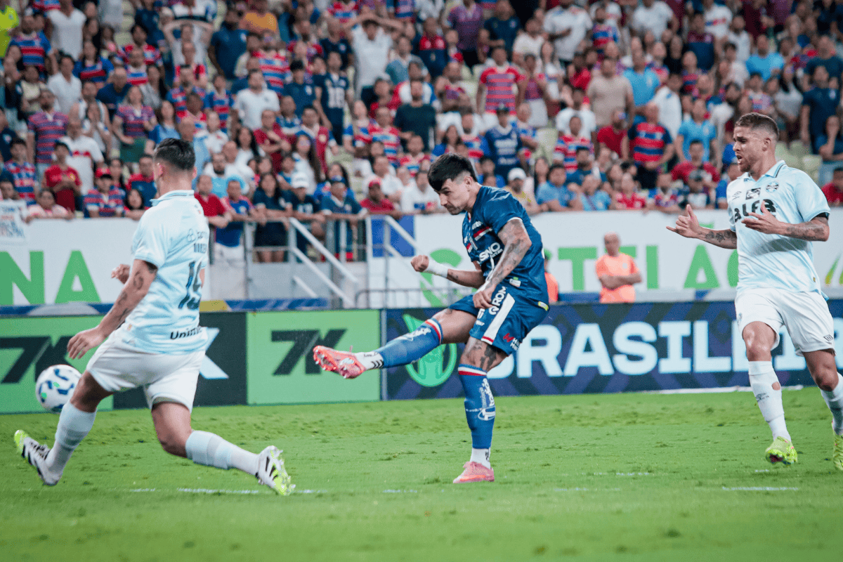 com-falhas-dos-goleiros,-fortaleza-e-gremio-empatam-no-brasileirao