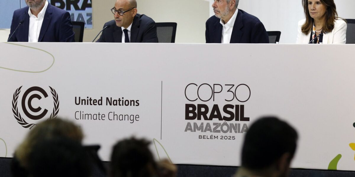cop30:-negociacoes-comecam-apos-acordo-sobre-a-agenda-de-acoes
