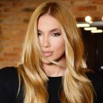 machucada,-mas-animada!-virginia-fonseca-treina-samba-com-musa-da-grande-rio-em-casa