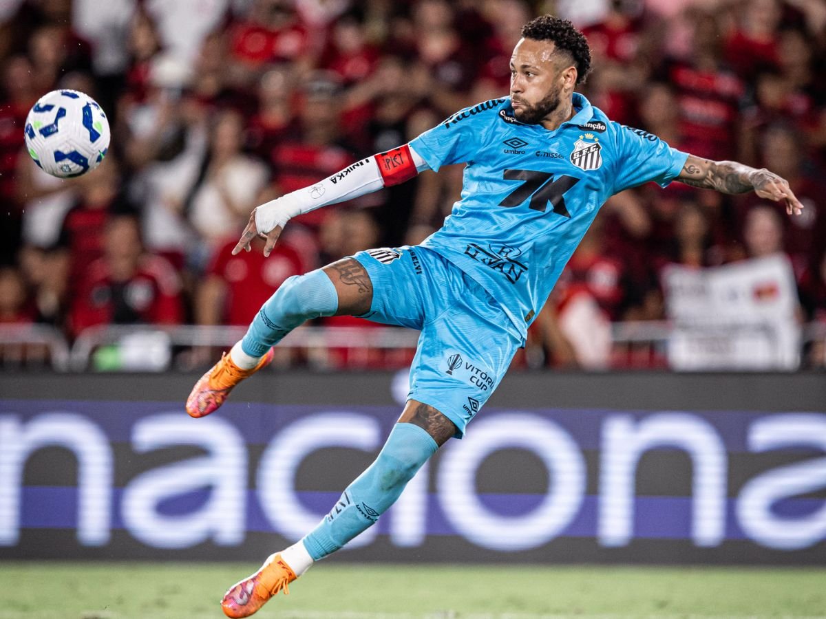 neymar-ataca-site-que-noticiou-suposta-ligacao-para-tecnico-do-santos:-“jornalista-de-m…”