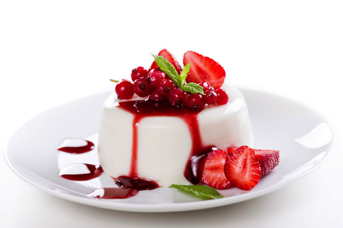 panna-cotta:-como-preparar-a-classica-sobremesa-italiana