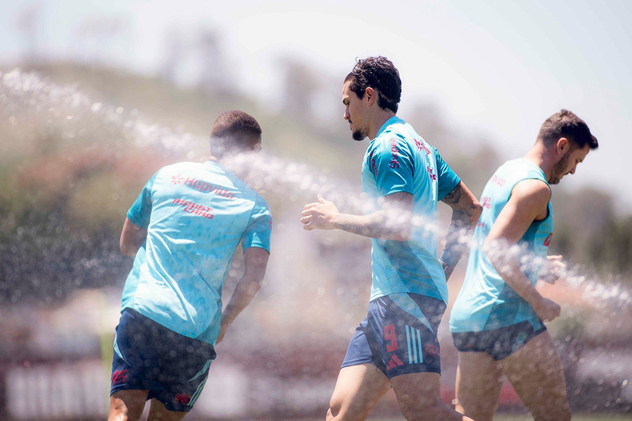 Vai estar na final? Pedro evolui em recuperação e participa de treino do Flamengo