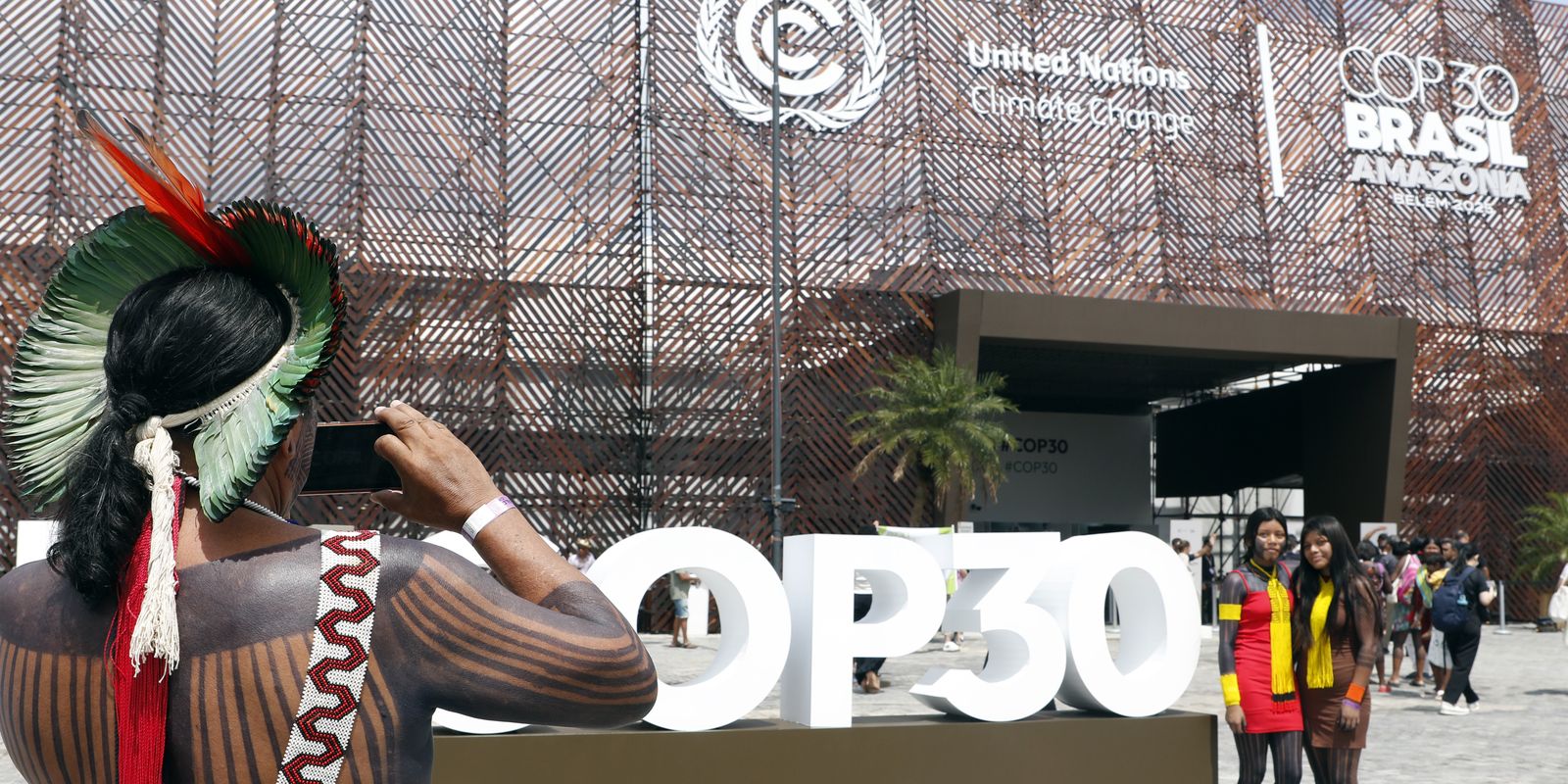 Indígenas do mundo cobram na COP30 centralidade na ação climática