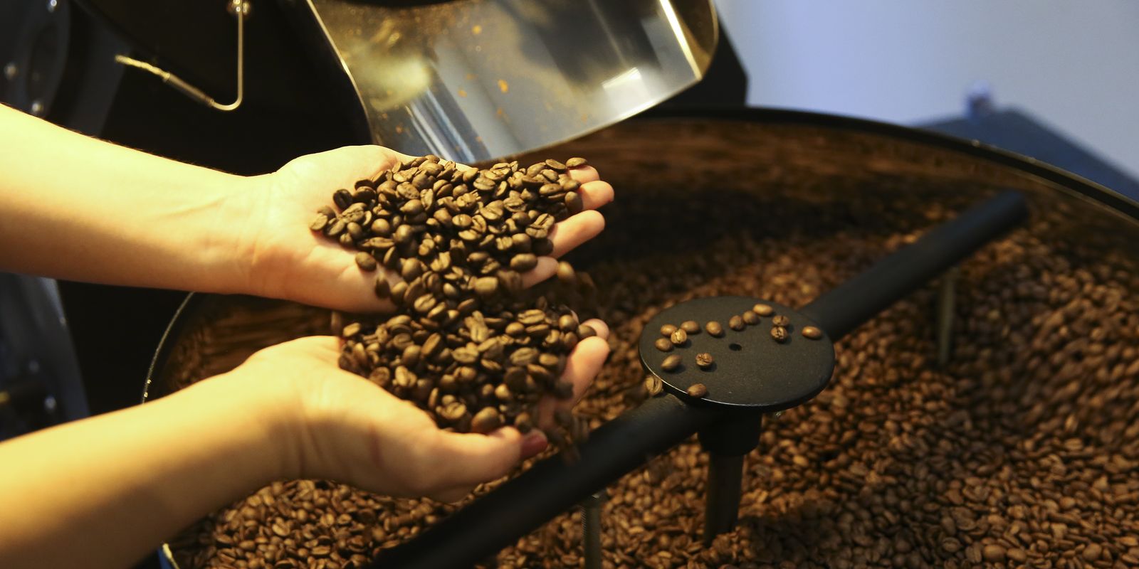 EUA reduzem tarifas para café, laranja, carne bovina e outros produtos