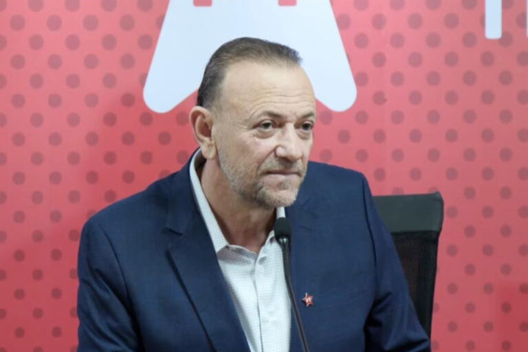 “Lula não se curvou”, diz presidente do PT após Trump reduzir tarifas