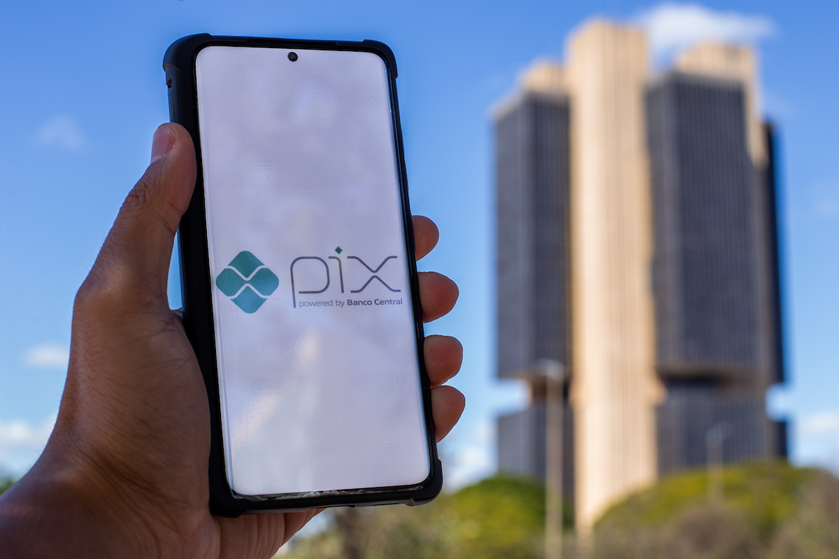 pix-chega-aos-5-anos-e-ja-e-o-meio-de-pagamento-preferido-do-brasil