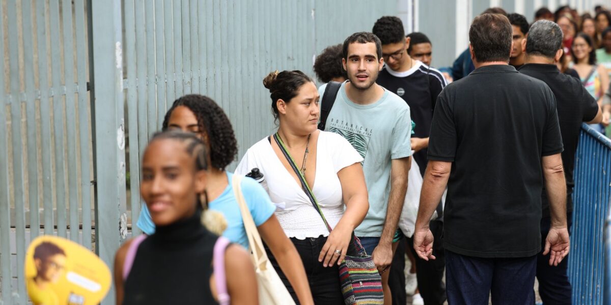 enem-2025:-cerca-de-70%-dos-inscritos-fizeram-as-duas-etapas-da-prova