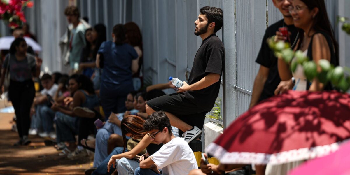 enem-2025:-inep-anula-tres-questoes-por-suspeita-de-vazamento