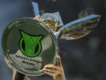 Fim da Data Fifa! Brasileirão volta nesta quarta (19) com clássico e líderes em campo