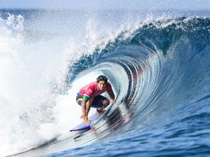 gabriel-medina-volta-ao-circuito-mundial-em-2026-com-convite-da-wsl