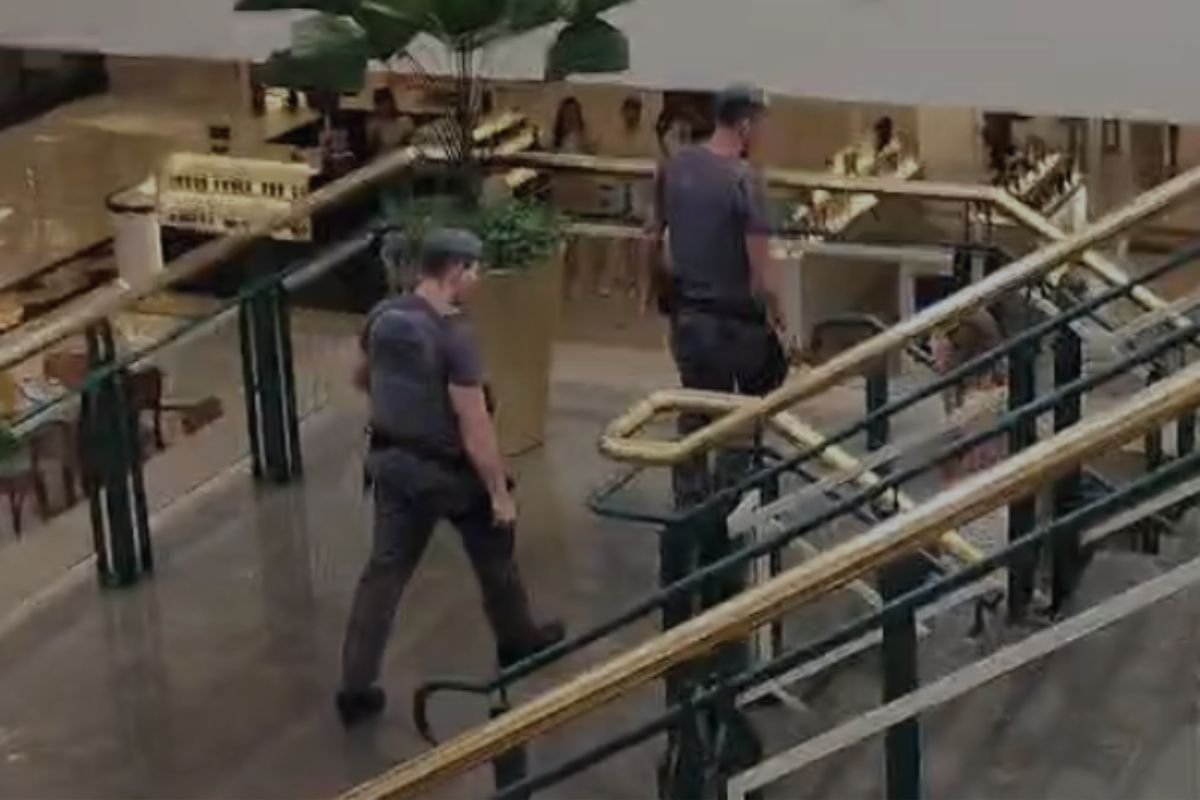 troca-de-tiros-termina-com-3-presos-em-roubo-a-joalheria-de-shopping