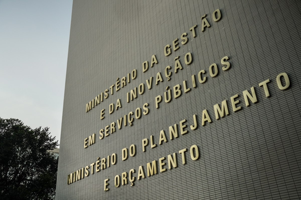 governo-reduz-contencao-de-despesas-do-orcamento-para-r$-7,7-bilhoes