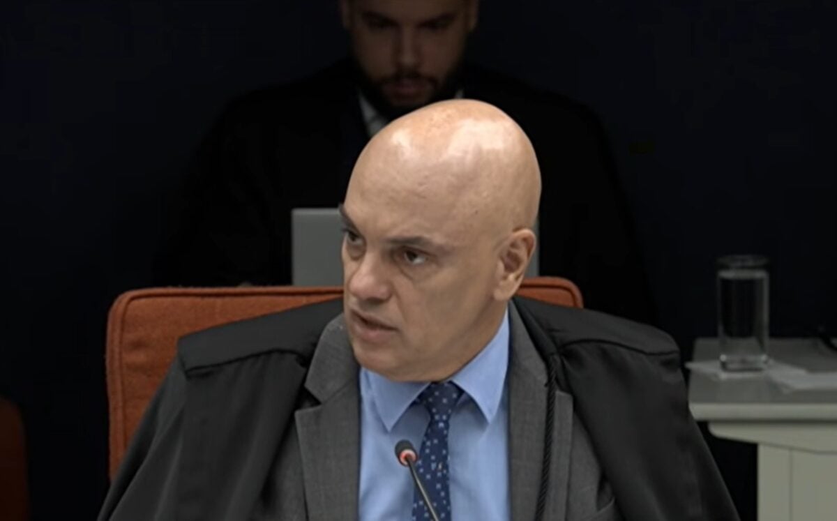 collor-desligou-tornozeleira-e-moraes-nao-o-puniu