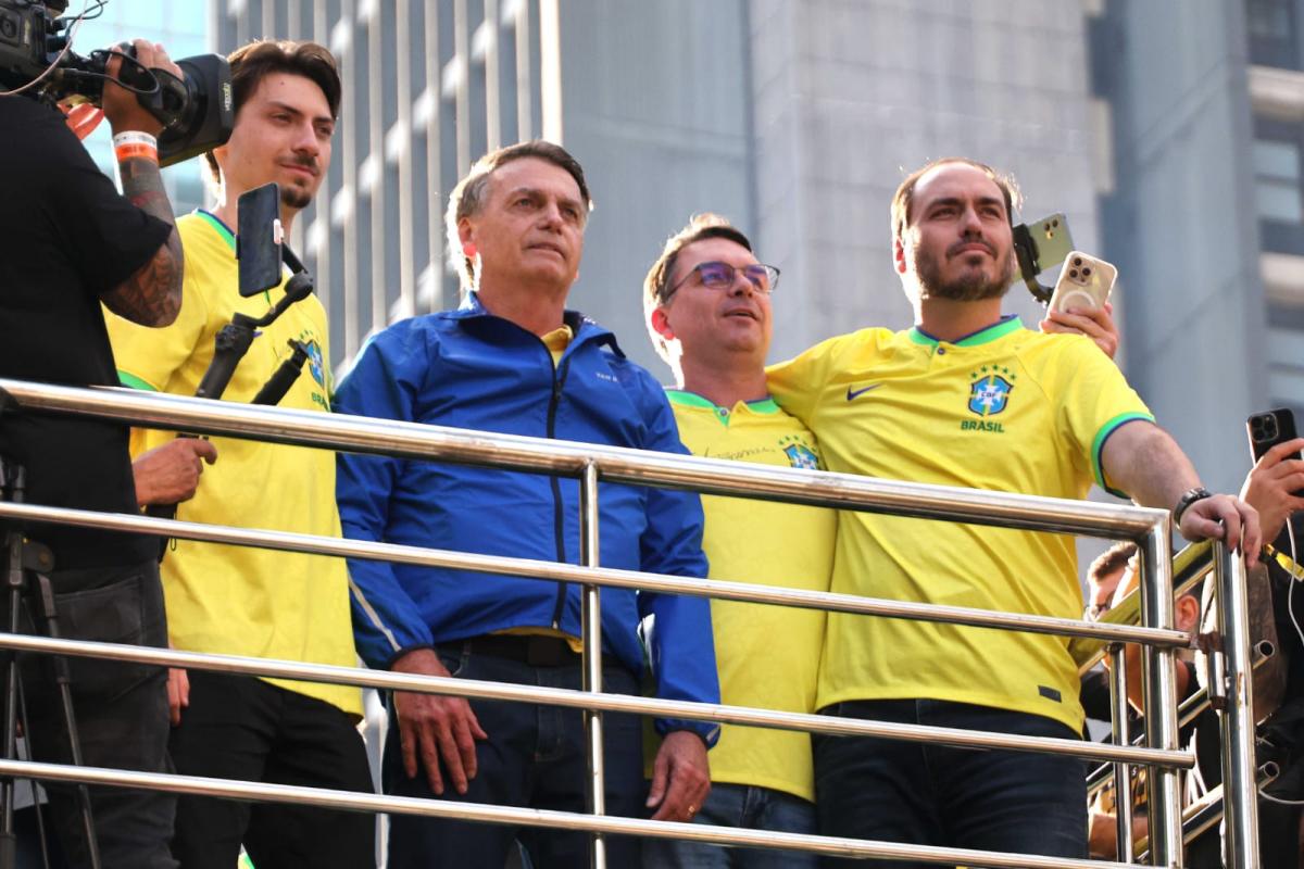 moraes-autoriza-visita-de-filhos-a-bolsonaro.-veja-datas