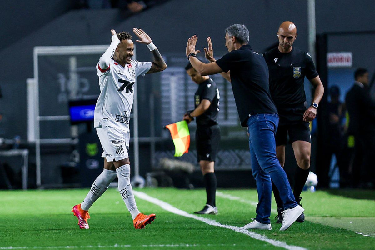 com-luta-para-fugir-do-z4,-dois-jogos-fecham-a-rodada-do-brasileirao