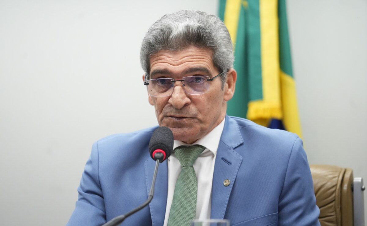 emenda-de-deputado-baiano-beneficiou-empresa-da-mulher-de-ex-assessor