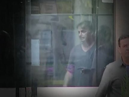 imagens-mostram-bolsonaro-na-pf-apos-visita-de-michelle;-veja