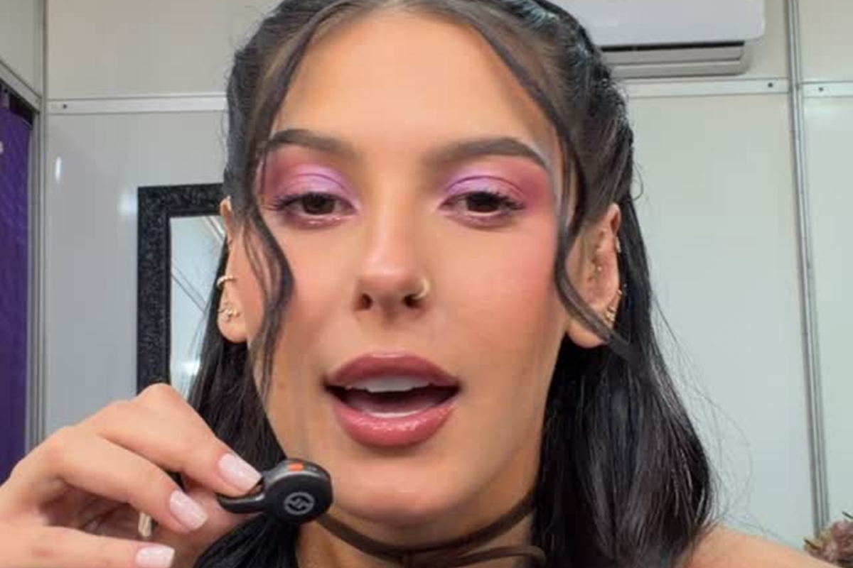 ana-castela-revela-truque-inusitado-para-colar-parte-do-corpo